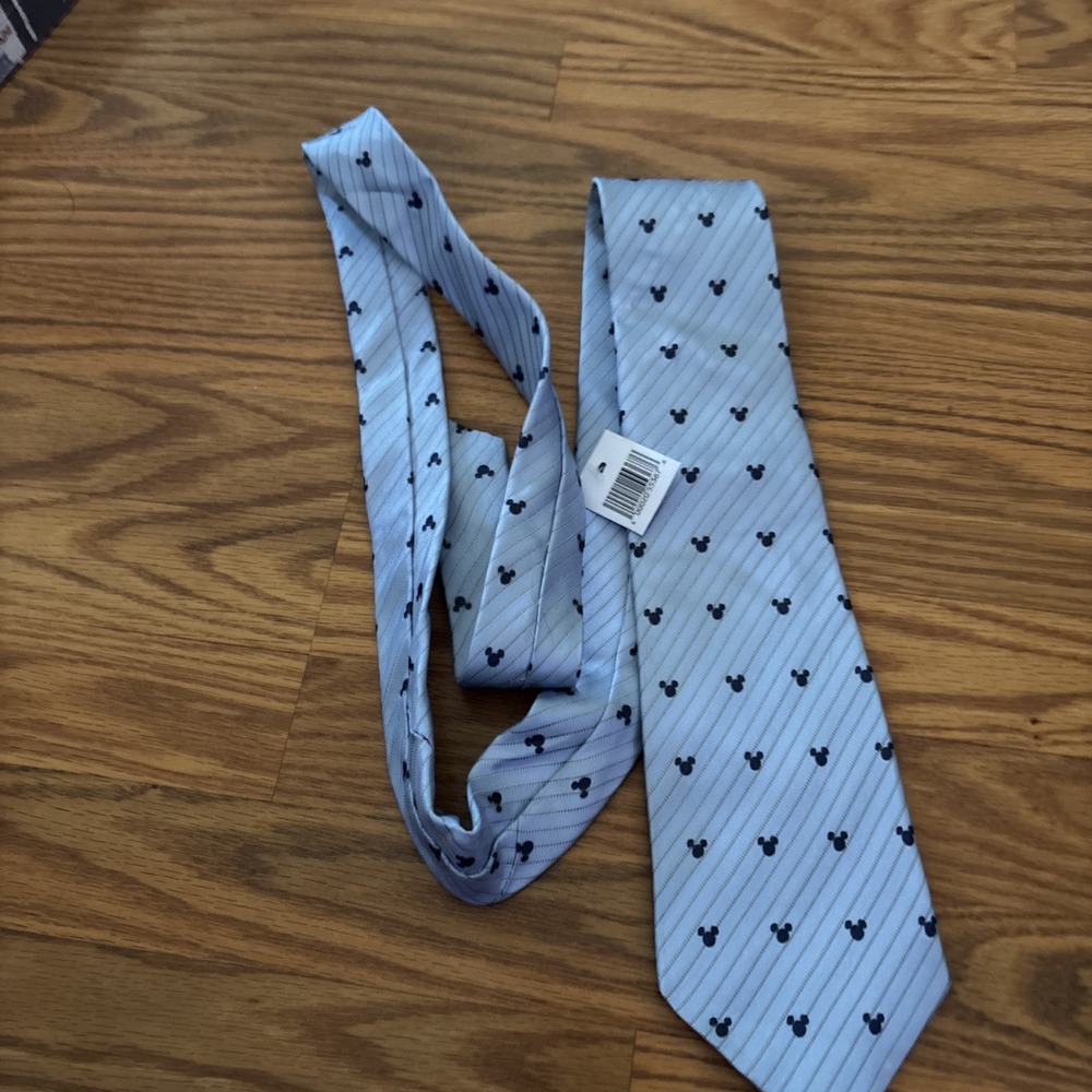 Disney Park Mickey Mouse Striped Blue Icon Mens Stripe Necktie 100% Silk Tie NWT